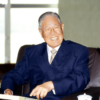 【海外品・希少品】李登輝　総統　限定フィギュア　台湾　保守　政治家　政治　選挙 海外品・希少品】李登輝 総統 限定フィギュア 台湾 保守 政治家